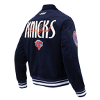 NBA NEW YORK KNICKS ORIGINAL PLAYERS BLOUSON POUR HOMME (MARINE MINUIT)