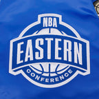 NBA NEW YORK KNICKS BLOUSON DU CHAMPIONNAT 2026 EN SATIN POUR HOMME (BLEU ROYAL/ORANGE/BLEU ROYAL)