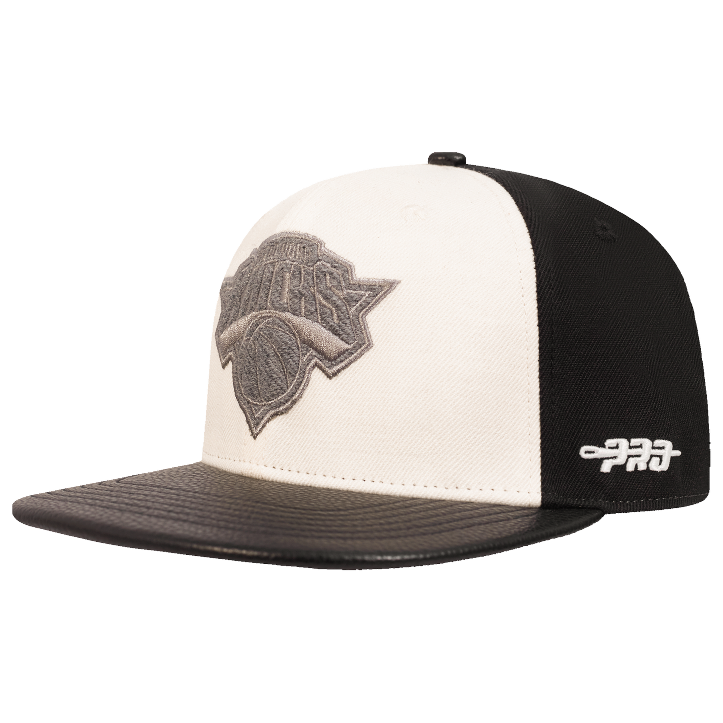 NBA NEW YORK KNICKS REVERSE FRENCH TERRY PINCH FRONT SNAPBAC (EGGSHELL/ BLACK)