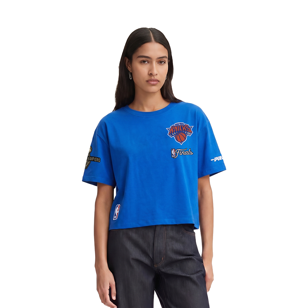 NEW YORK KNICKS 2026 NBA CHAMPIONSHIP   WOMEN'S S/S BOXY TEE (ROYAL BLUE)