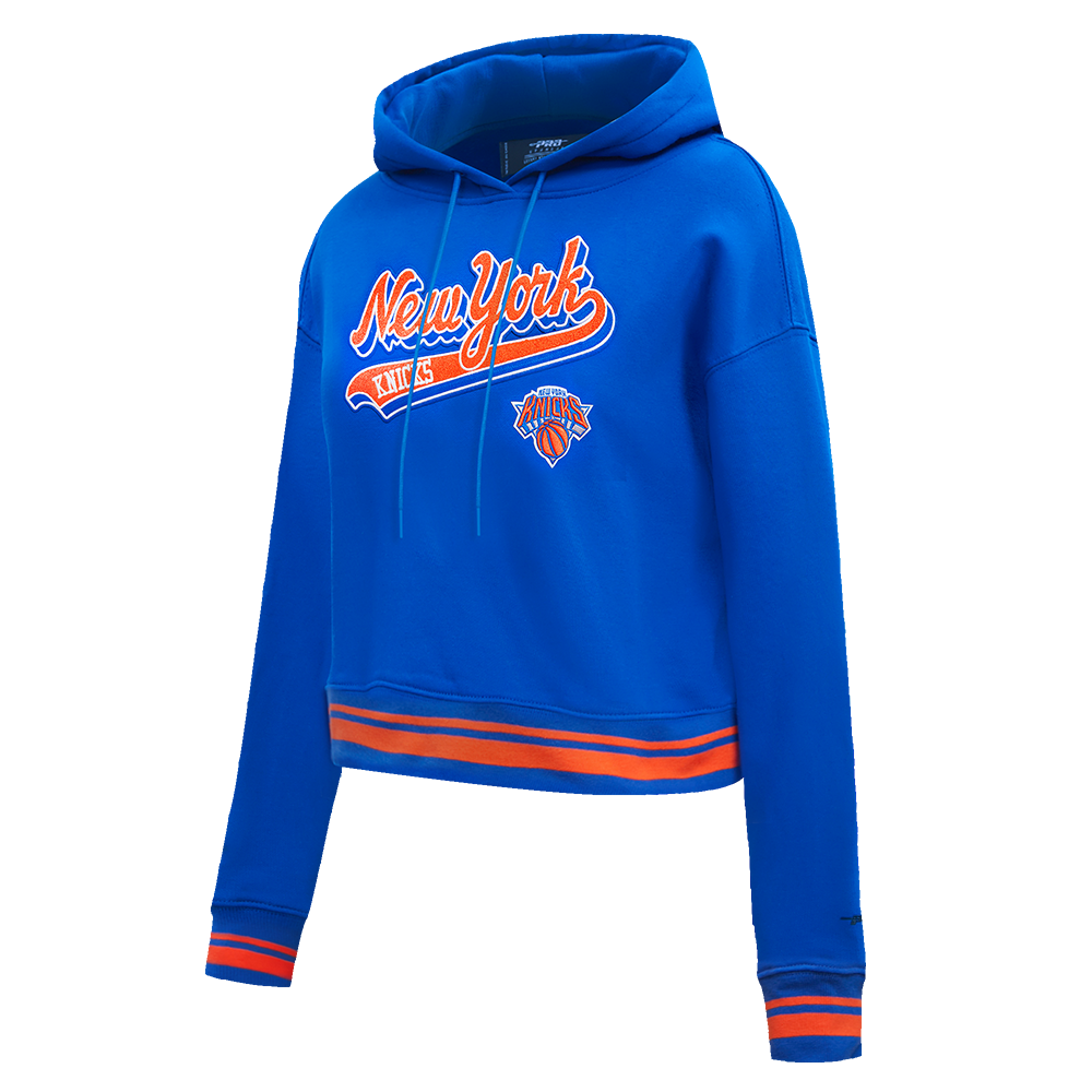 NBA NEW YORK KNICKS SCRIPT TAIL WOMEN'S RIB FLEECE CROPPED PULLOVER HOODIE (ROYAL/ORANGE/ROYAL)