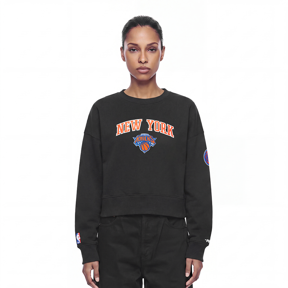 NBA NEW YORK KNICKS CLASSIC CHENILLE WOMEN'S SWEATSHIRT (BLACK)