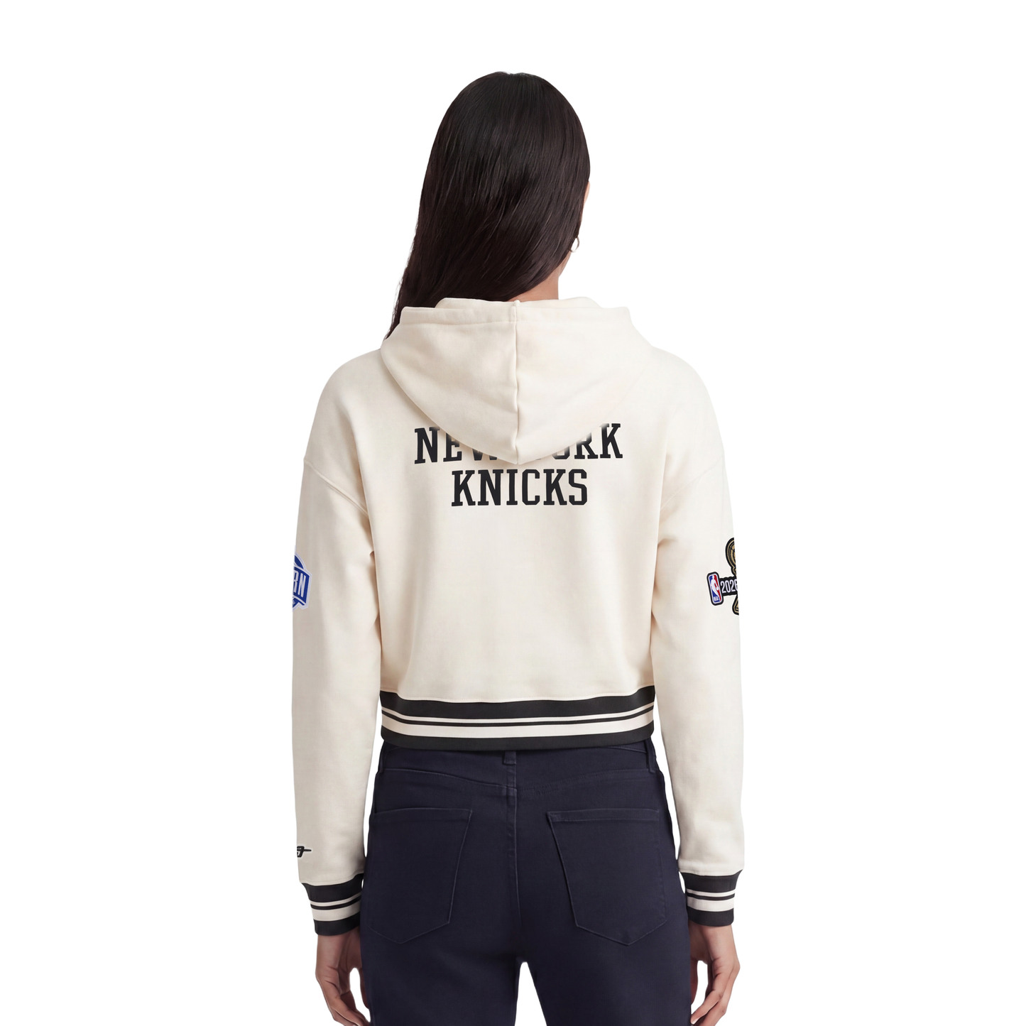 NBA NEW YORK KNICKS  WOMEN'S CROPPED PULLOVER HOODIE (EGGSHELL/ BLACK)