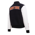 NBA NEW YORK KNICKS CLASSIC BLOUSON COLLÉGIAL EN LAINE POUR FEMME (NOIR/BLANC)
