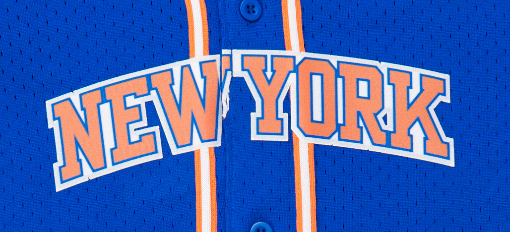 NBA NEW YORK KNICKS CLASSIC CHEMISE BOUTONNÉE EN FILET POUR GARÇON ENFANT (BLEU ROYAL/ORANGE)