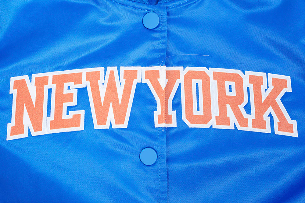 NBA NEW YORK KNICKS CLASSIC BLOUSON EN SATIN POUR FEMME (BLEU ROYAL)