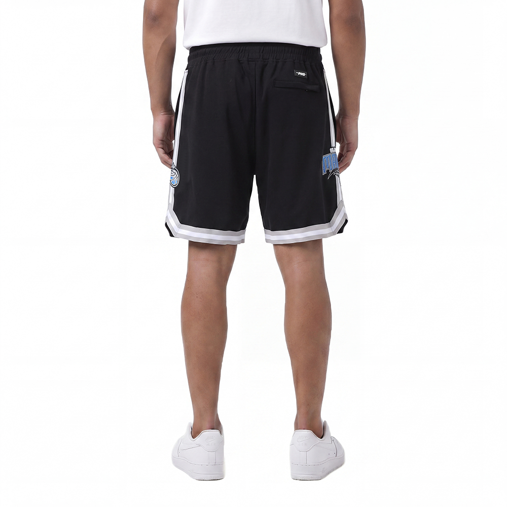 BOM352243-BLK-MODEL-2