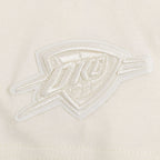 NBA OKLAHOMA CITY THUNDER NEUTRAL T-SHIRT À MANCHES COURTES ET À COUPE CARRÉE POUR FILLE JUNIOR (COQUILLE D'ŒUF)