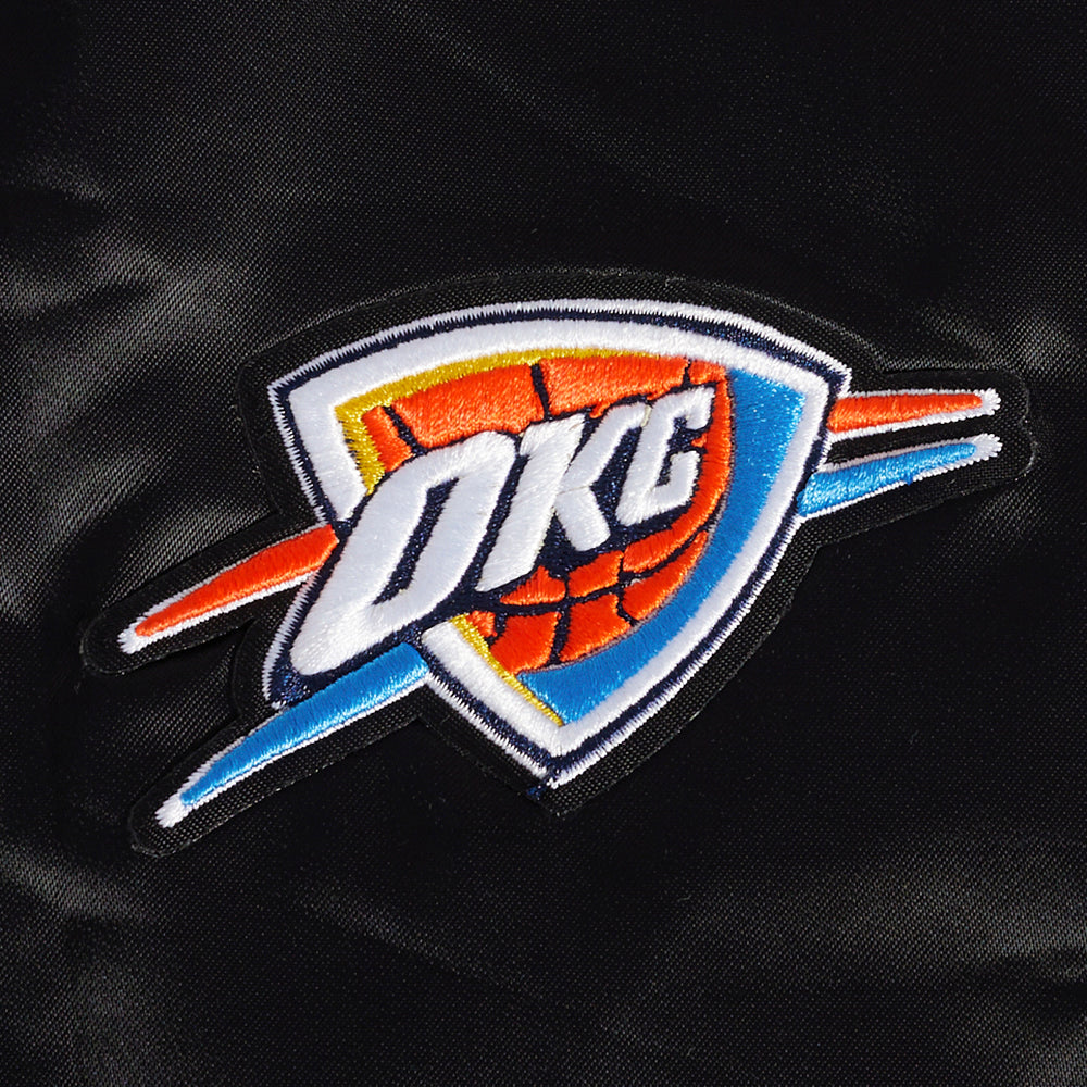 NBA OKLAHOMA CITY THUNDER CLASSIC WOMEN'S SATIN JACKET (BLACK)