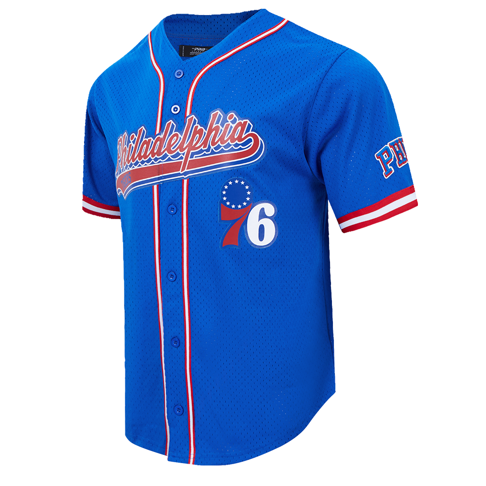 NBA PHILADELPHIA 76ERS SCRIPT TAIL CHEMISE BOUTONNÉE EN FILET POUR HOMME (BLEU ROYAL/ROUGE)