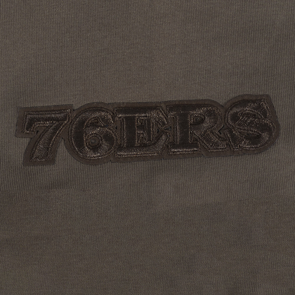 NBA PHILADELPHIA 76ERS NEUTRAL T-SHIRT À ÉPAULES TOMBANTES POUR HOMME (TAUPE FONCÉ)