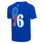 NBA PHILADELPHIA 76ERS CLASSIC T-SHIRT EN JERSEY SIMPLE À RAYURES POUR HOMME (BLEU ROYAL/ROUGE)