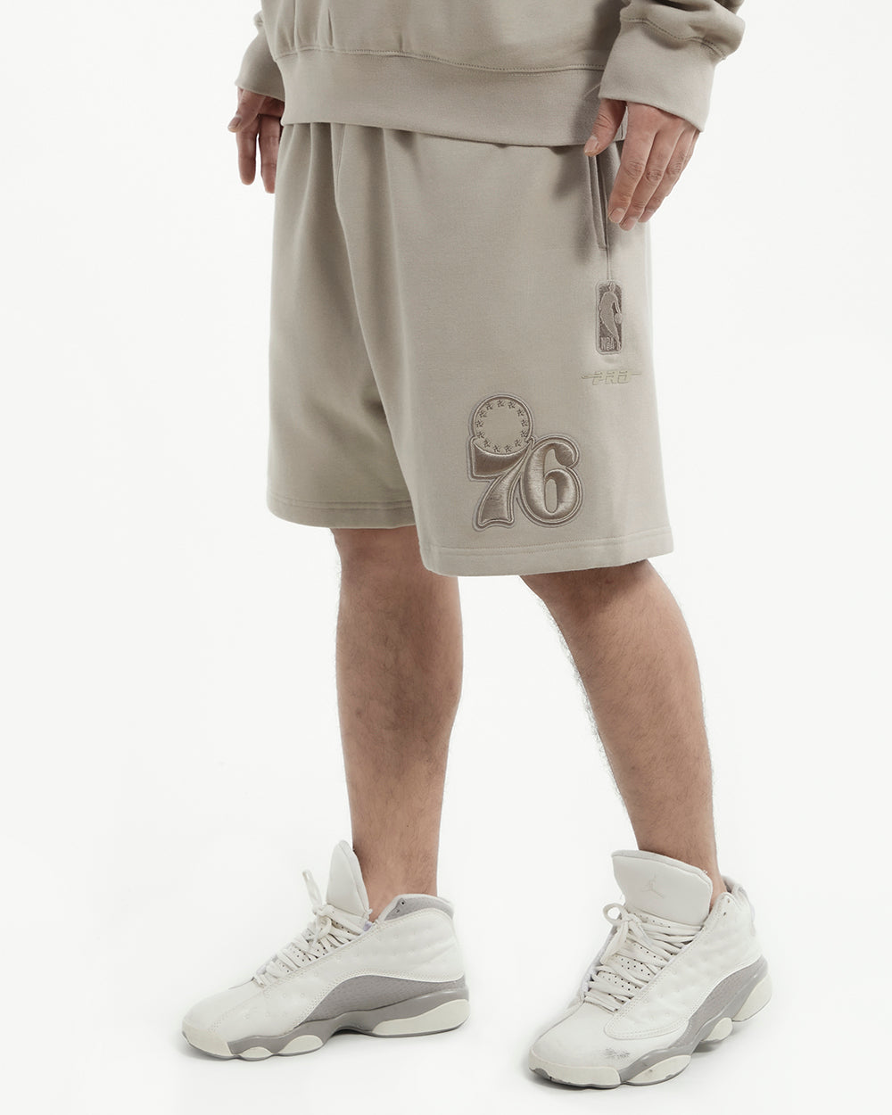 NBA PHILADELPHIA 76ERS NEUTRAL MEN'S SHORT (TAUPE)