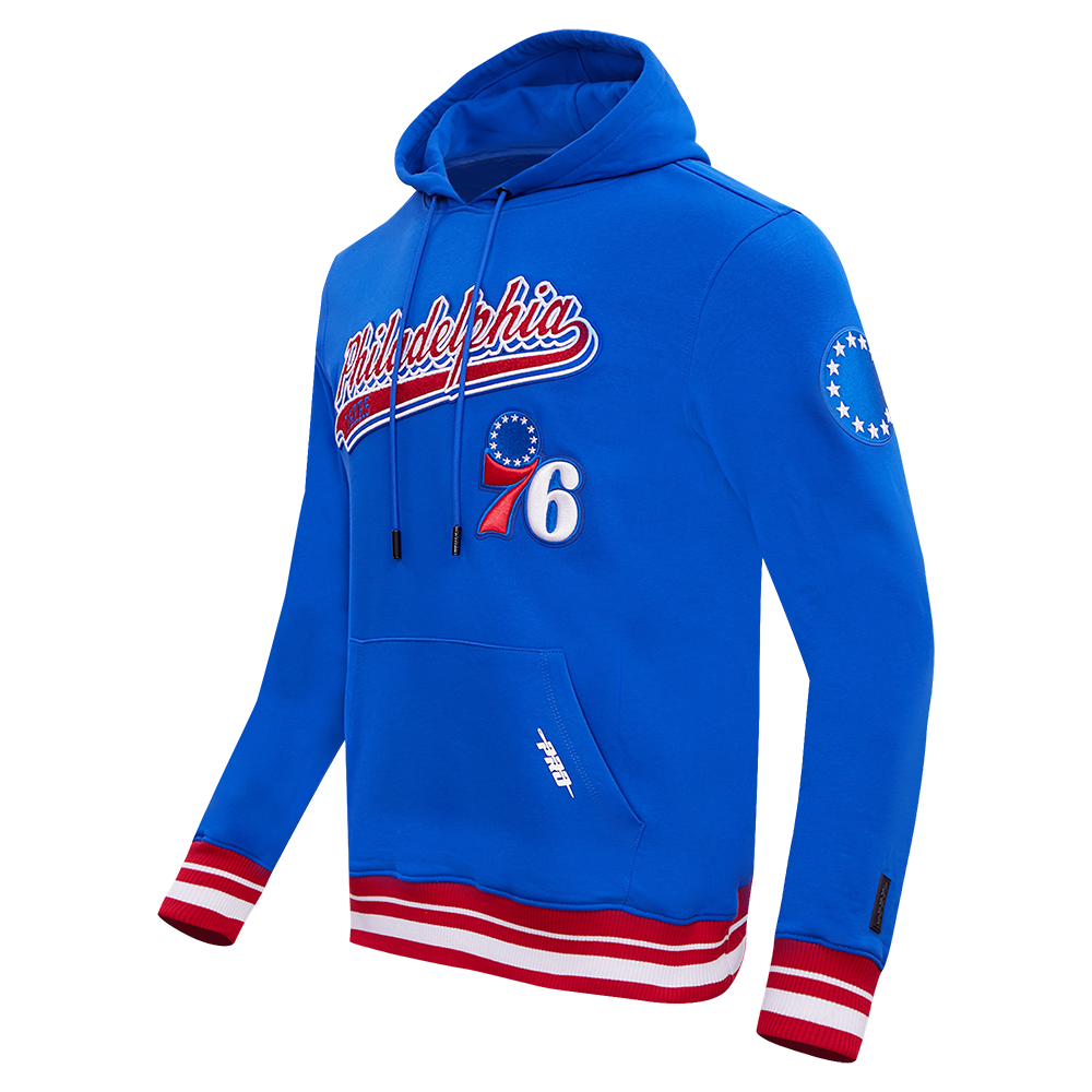 NBA PHILADELPHIA 76ERS SCRIPT TAIL CHANDAIL À CAPUCHON EN MOLLETON CÔTELÉ POUR HOMME (BLEU ROYAL/ROUGE)