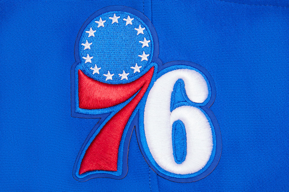 NBA PHILADELPHIA 76ERS SCRIPT TAIL CHANDAIL À CAPUCHON EN MOLLETON CÔTELÉ POUR HOMME (BLEU ROYAL/ROUGE)