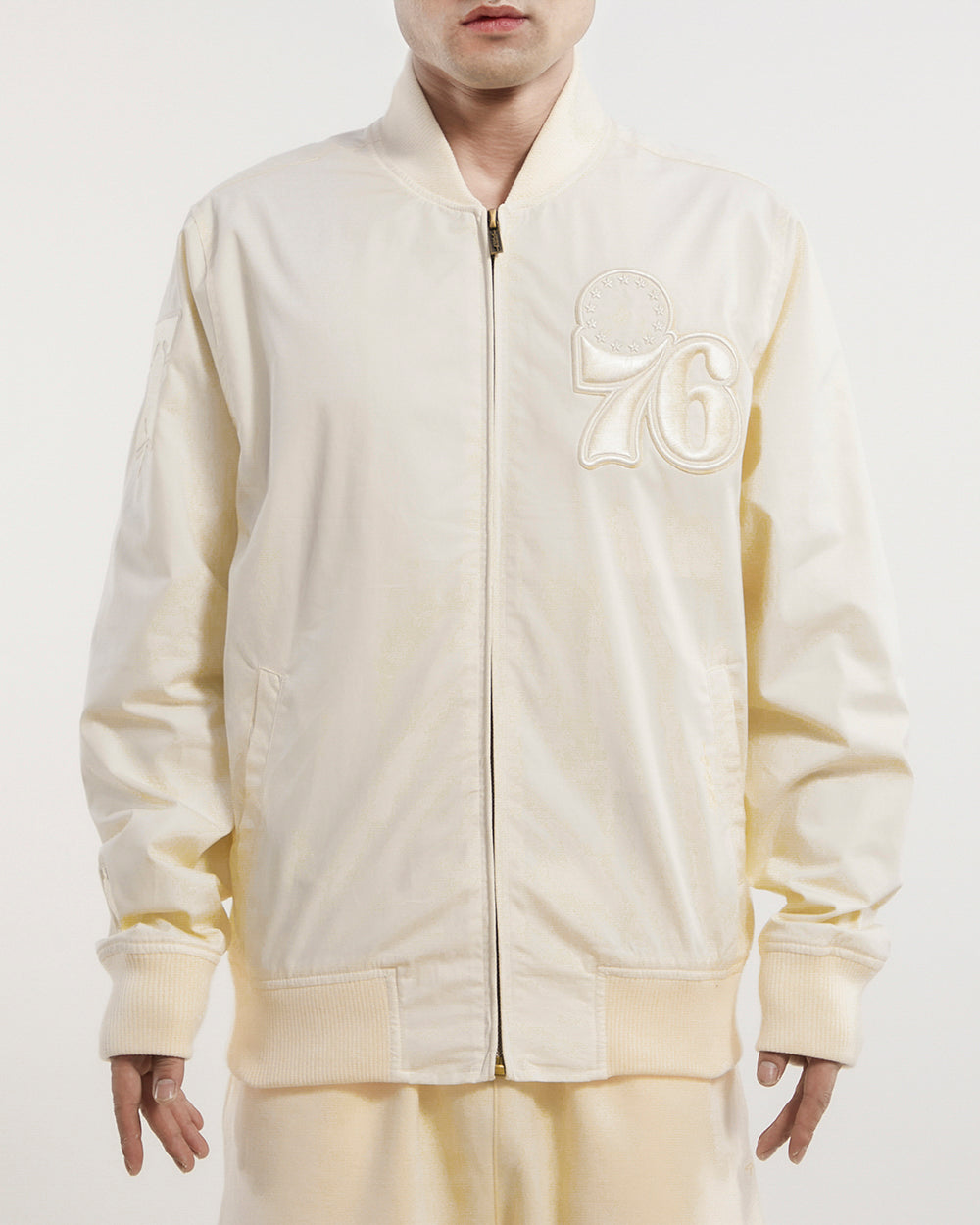 NBA PHILADELPHIA 76ERS NEUTRAL MEN'S TWILL JACKET (EGGSHELL)