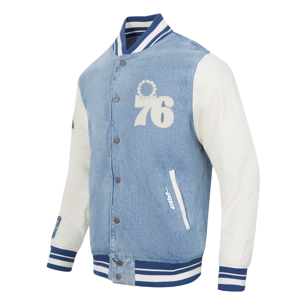 NBA PHILADELPHIA 76ERS VARSITY BLUES BLOUSON COLLÉGIAL EN DENIM POUR HOMME (DENIM/LIN)