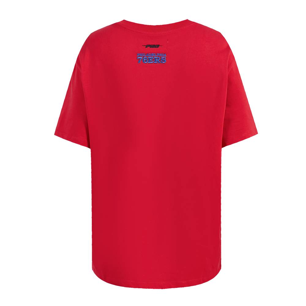NBA PHILADELPHIA 76ERS SCRIPT TAIL T-SHIRT DE COUPE BOYFRIEND POUR FEMME (ROUGE)
