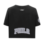 NBA PHILADELPHIA 76ERS REVERSE FRENCH TERRY T-SHIRT EN JERSEY SIMPLE À COUPE CARRÉE POUR FEMME (NOIR)
