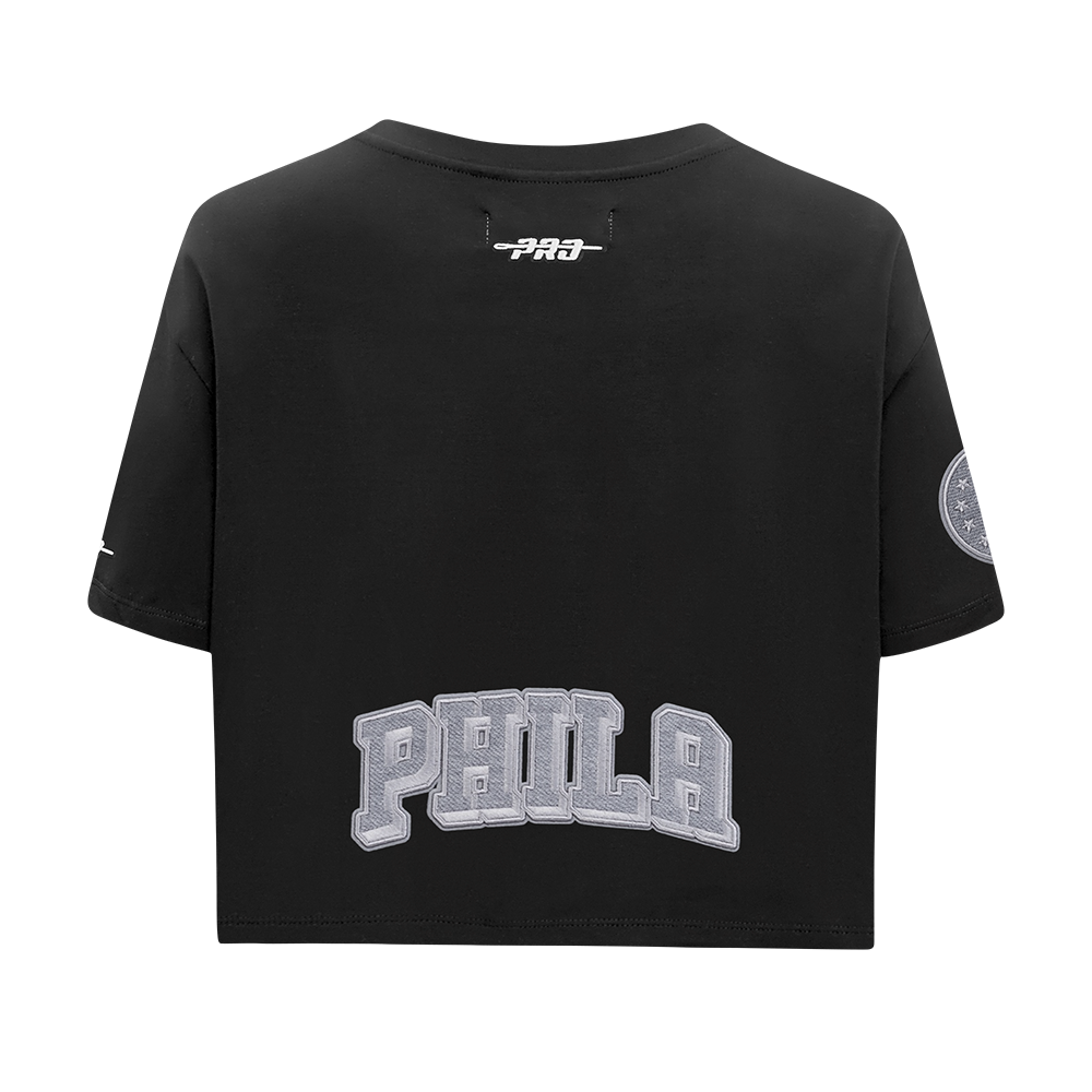 NBA PHILADELPHIA 76ERS REVERSE FRENCH TERRY T-SHIRT EN JERSEY SIMPLE À COUPE CARRÉE POUR FEMME (NOIR)