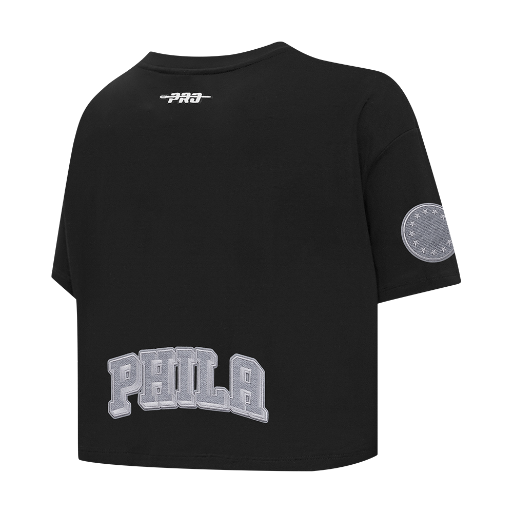 NBA PHILADELPHIA 76ERS REVERSE FRENCH TERRY T-SHIRT EN JERSEY SIMPLE À COUPE CARRÉE POUR FEMME (NOIR)