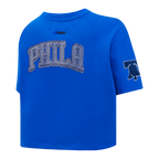 NBA PHILADELPHIA 76ERS VARSITY BLUES WOMEN'S BOXY TEE (ROYAL BLUE)