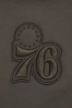 NBA PHILADELPHIA 76ERS NEUTRAL CROPPED WOMEN'S PO HOODIE (DARK TAUPE)