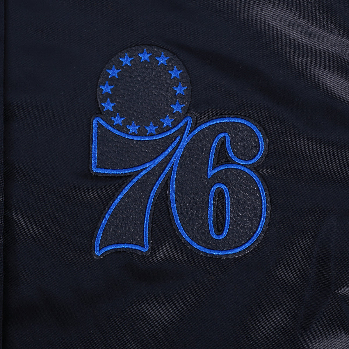 NBA PHILADELPHIA 76ERS ECLIPSE WOMEN'S COAT (BLACK)