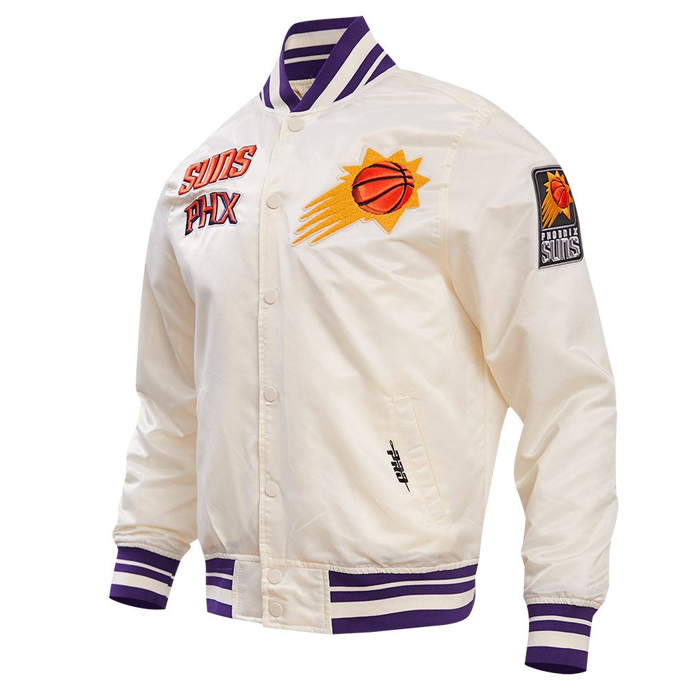 NBA PHOENIX SUNS RETRO CLASSIC BLOUSON EN SATIN À BORDS CÔTELÉS POUR HOMME (COQUILLE D'ŒUF/VIOLET)