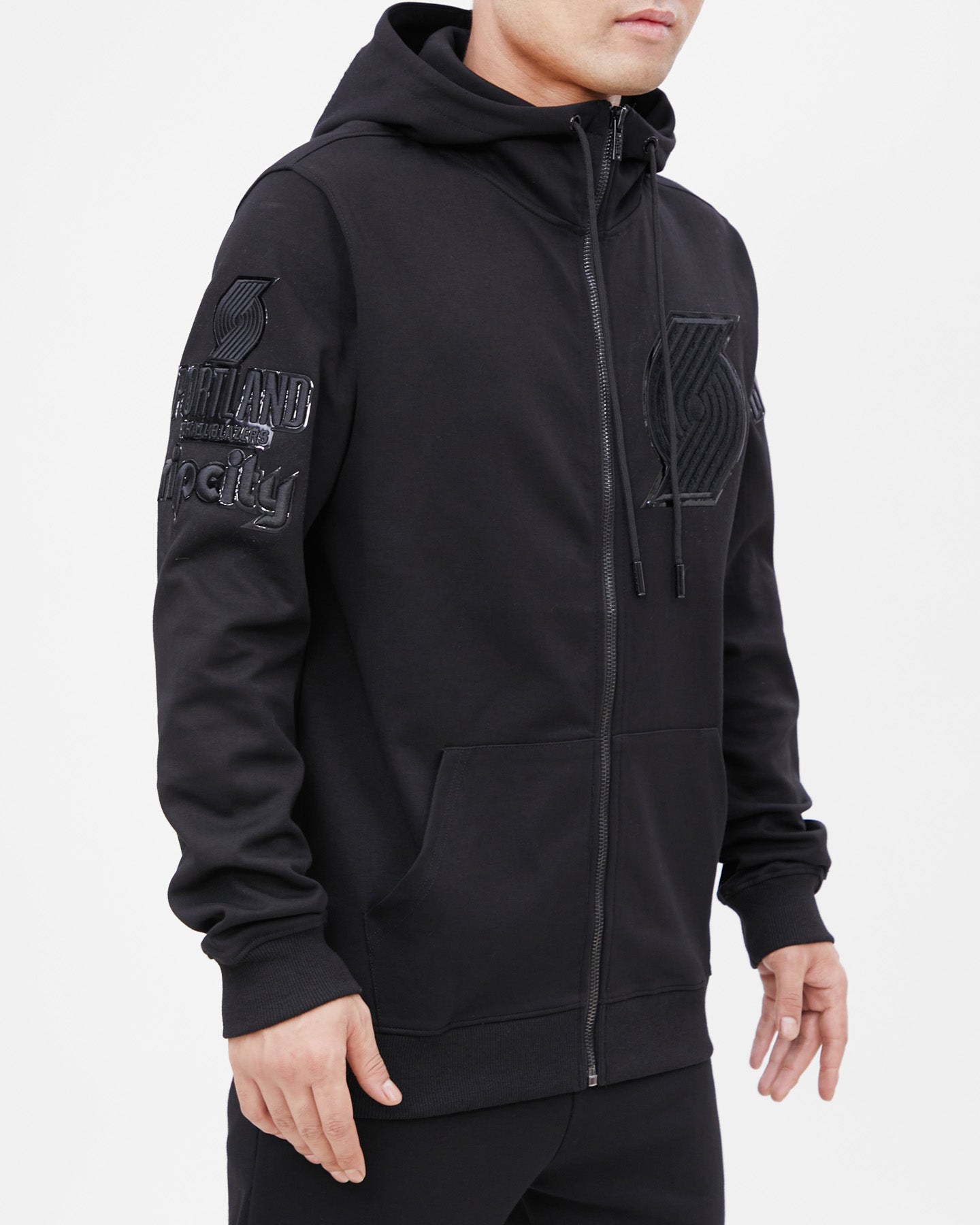 NBA PORTLAND TRAIL BLAZERS TRIPLE BLACK MEN'S FULL ZIP PULLOVER HOODIE (TRIPLE BLACK)
