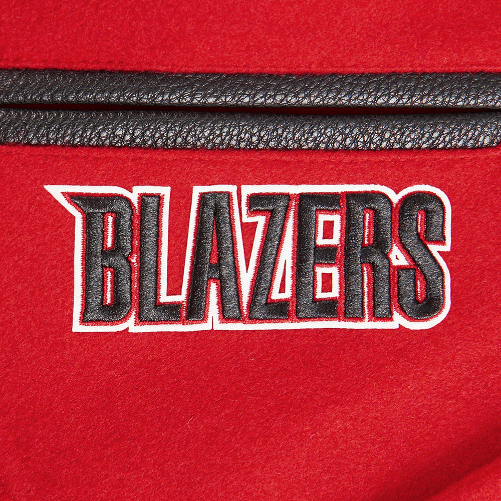 NBA PORTLAND TRAIL BLAZERS CLASSIC BLOUSON COLLÉGIAL EN LAINE POUR GARÇON ENFANT (ROUGE/NOIR)