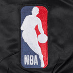 NBA SAN ANTONIO SPURS MASH UP BLOUSON EN SATIN À BORDS CÔTELÉS POUR HOMME (NOIR/GRIS)