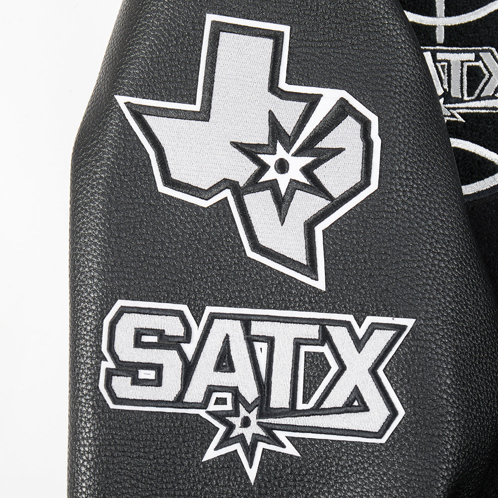 NBA SAN ANTONIO SPURS RETRO CLASSIC BLOUSON COLLÉGIAL EN LAINE À BORDS CÔTELÉS POUR FEMME (NOIR/GRIS)
