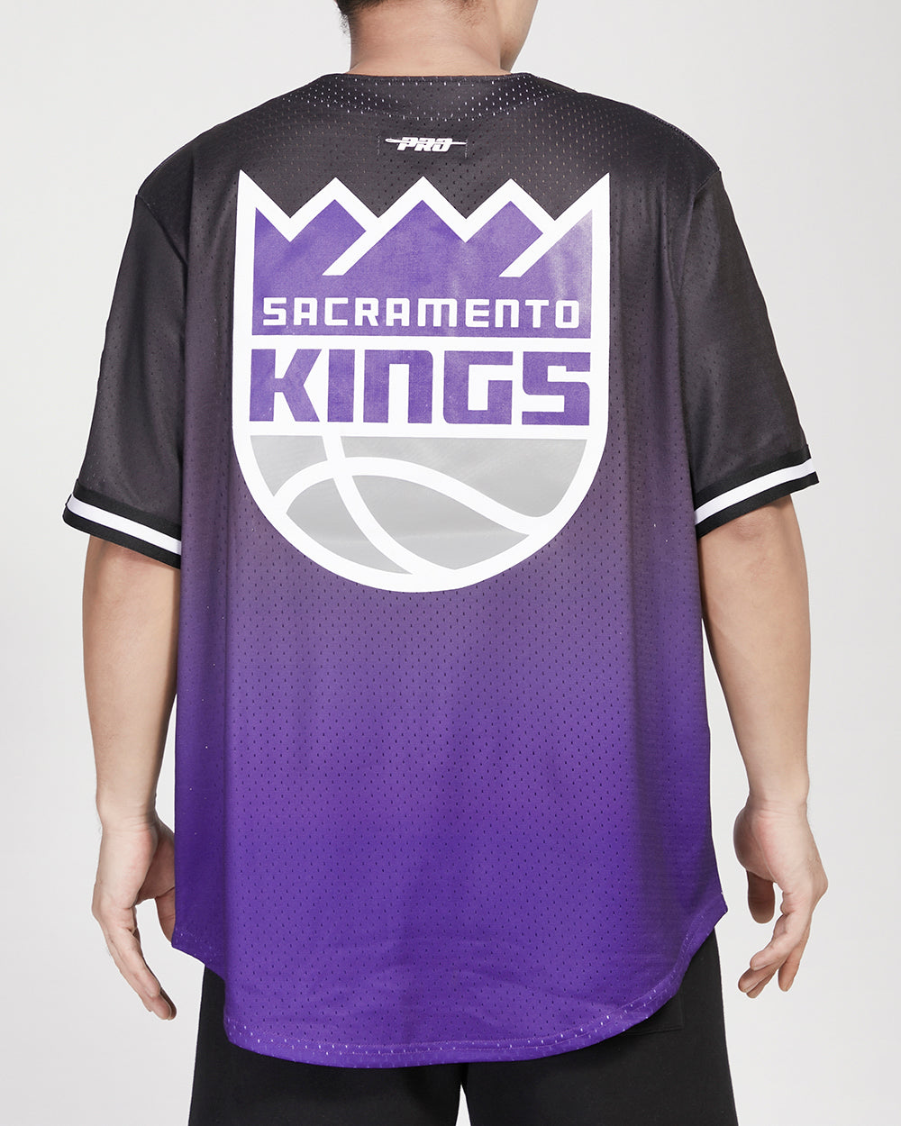 NBA SACRAMENTO KINGS TEAM MEN'S MESH BUTTON DOWN JERSEY (BLACK/PURPLE)