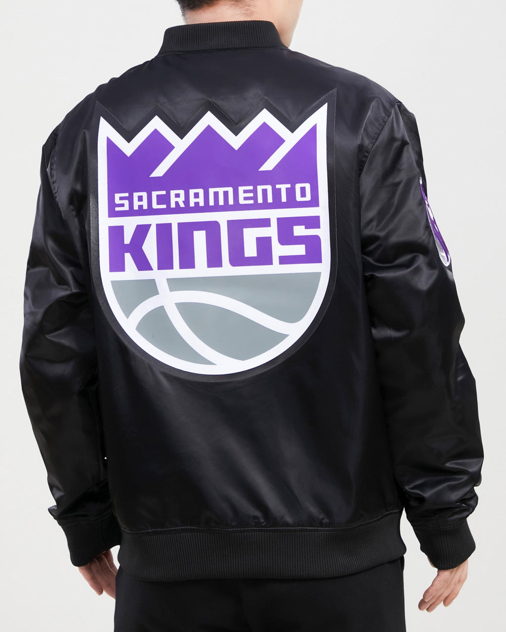 NBA SACRAMENTO KINGS TEAM BIG LOGO MEN'S SATIN JACKET (BLACK)