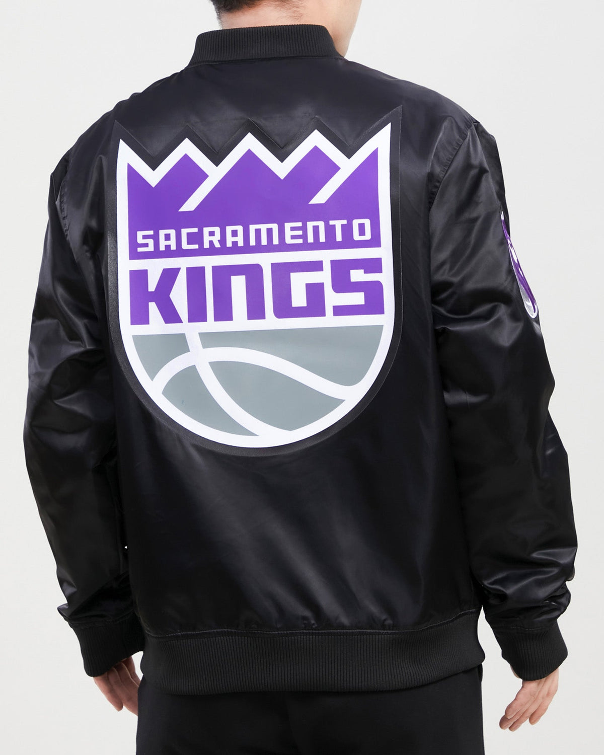 NBA SACRAMENTO KINGS TEAM BIG LOGO MEN'S SATIN JACKET (BLACK)