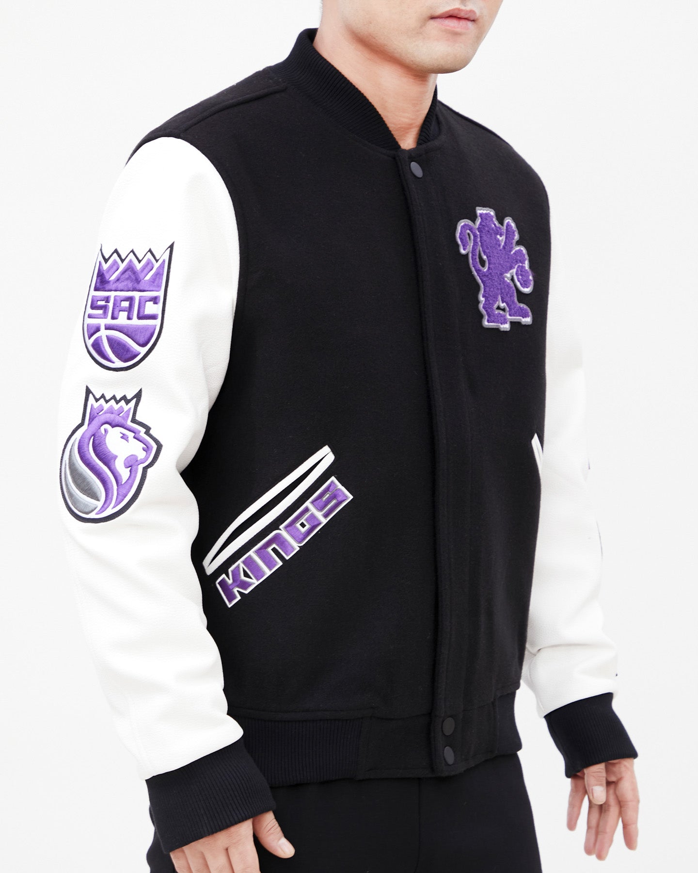 NBA SACRAMENTO KINGS CLASSIC WOOL MEN'S VARSITY JACKET (BLACK/WHITE)