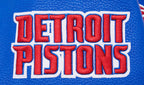 NBA DETROIT PISTONS RETRO CLASSIC BLOUSON COLLÉGIAL EN LAINE À BORDS CÔTELÉS POUR FEMME (COQUILLE D'ŒUF/BLEU ROYAL)