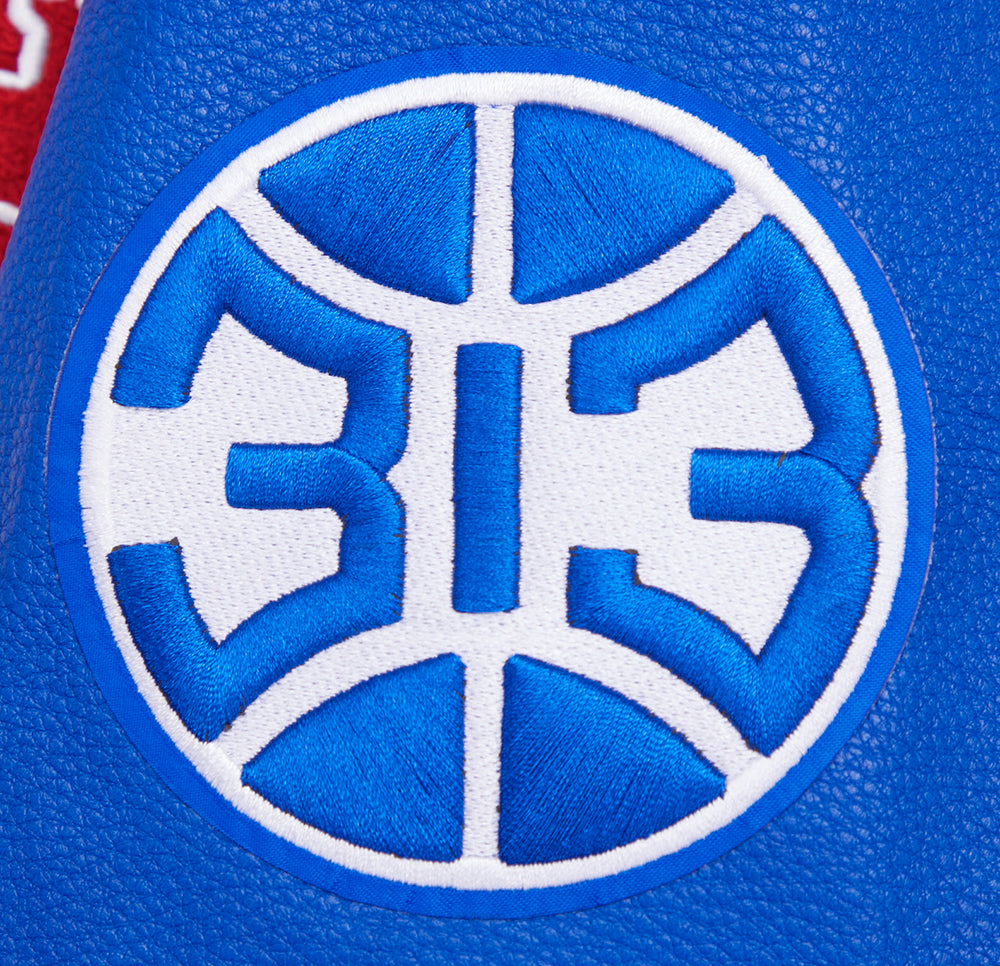 NBA DETROIT PISTONS RETRO CLASSIC BLOUSON COLLÉGIAL EN LAINE À BORDS CÔTELÉS POUR FEMME (COQUILLE D'ŒUF/BLEU ROYAL)