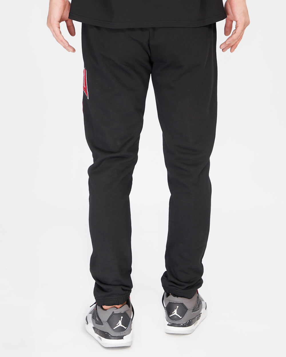 NFL ATLANTA FALCONS CREST EMBLEM MEN'S RIB SWEATPANT (BLACK/RED/BLACK)