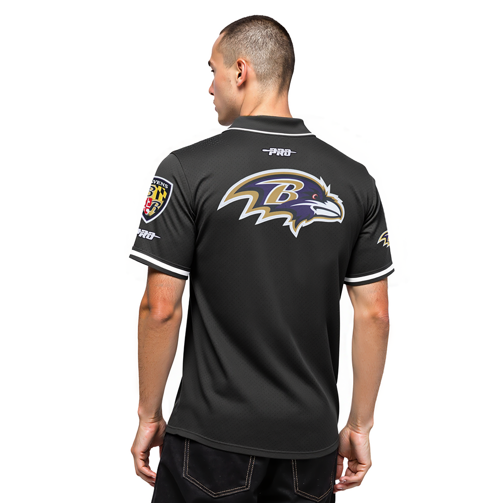 NFL BALTIMORE RAVENS LAMAR JACKSON #8 CLASSIC MESH PNN MEN'S MESH BUTTON DOWN SHIRT (BLACK)
