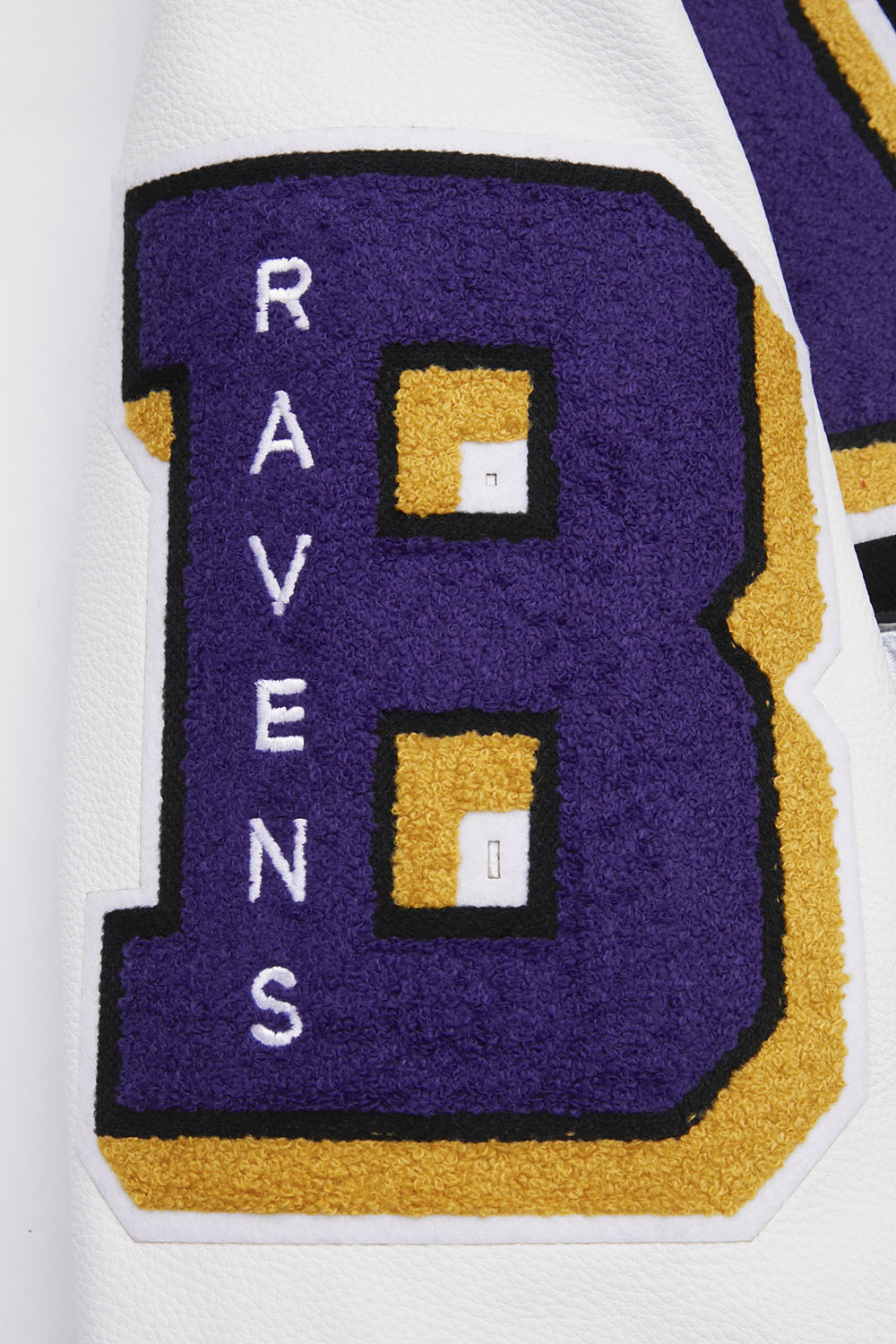 NFL BALTIMORE RAVENS MASH UP BLOUSON COLLÉGIAL EN LAINE À BORDS CÔTELÉS POUR HOMME (NOIR/BLANC)