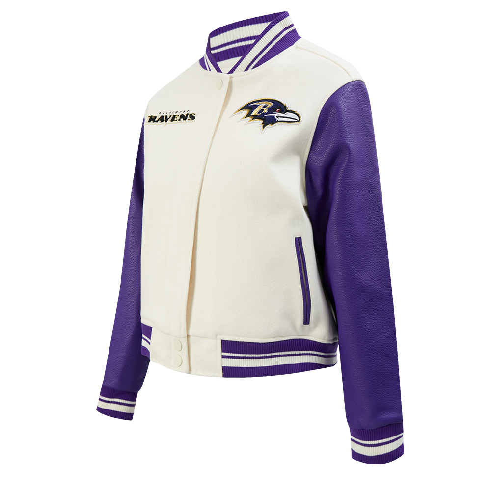 NFL BALTIMORE RAVENS RETRO CLASSIC BLOUSON COLLÉGIAL EN LAINE À BORDS CÔTELÉS POUR FEMME (COQUILLE D'ŒUF/VIOLET)