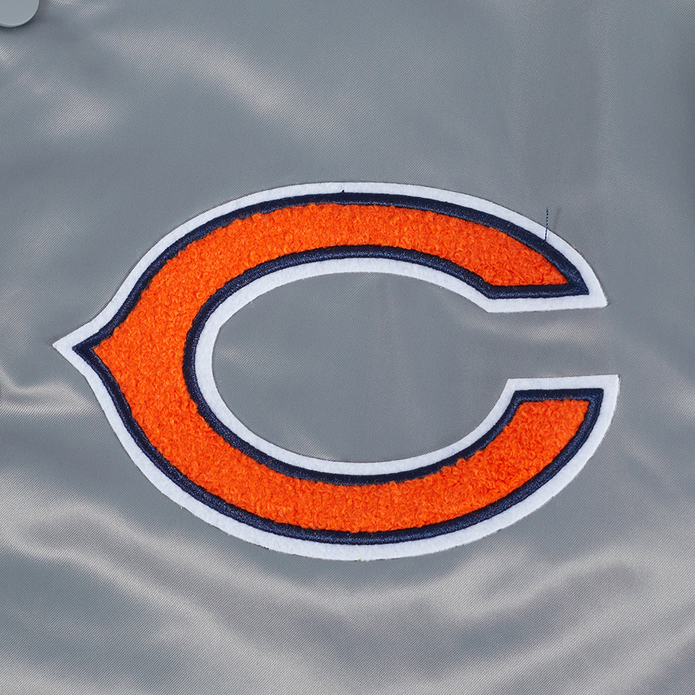 NFL CHICAGO BEARS OLD ENGLISH MEN'S RIB SATIN JACKET (GRAY)