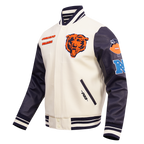 NFL CHICAGO BEARS RETRO CLASSIC BLOUSON COLLÉGIAL EN LAINE À BORDS CÔTELÉS POUR HOMME (COQUILLE D'ŒUF/MARINE MINUIT)