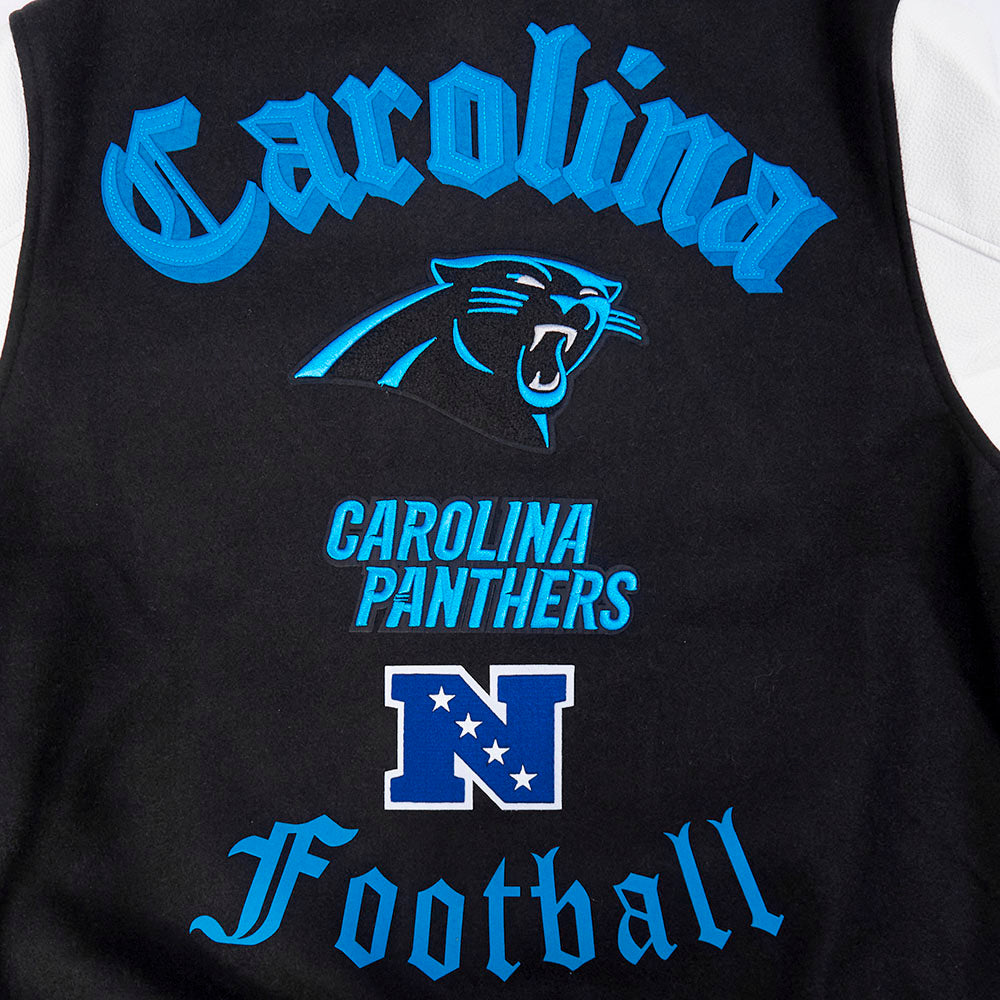 NFL CAROLINA PANTHERS OLD ENGLISH BLOUSON COLLÉGIAL EN LAINE À BORDS CÔTELÉS POUR HOMME (NOIR/BLANC)