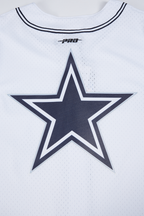 NFL DALLAS COWBOYS CLASSIC MESH CHEMISE BOUTONNÉE À LOGO POUR HOMME (BLANC/MARINE MINUIT)