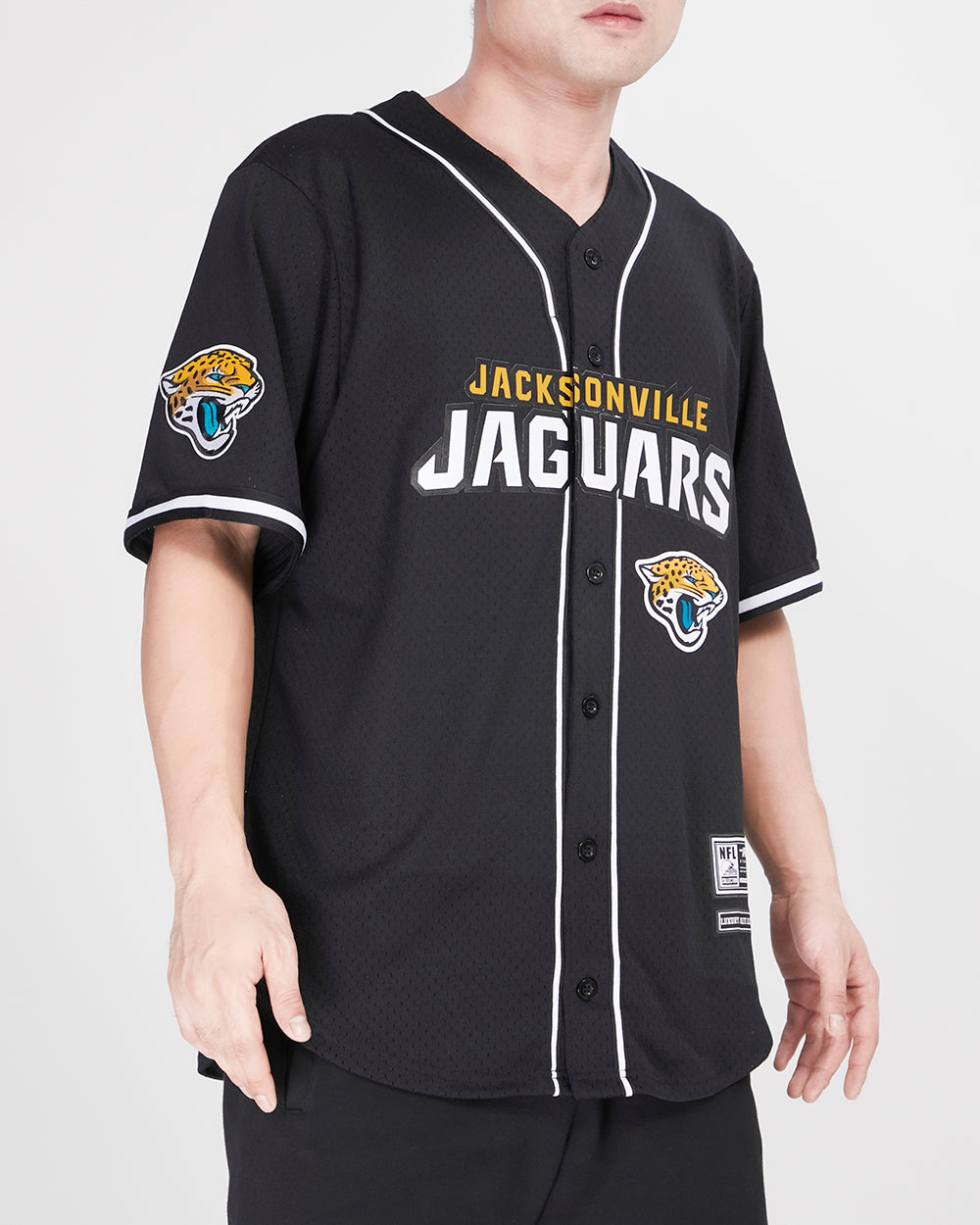 NFL JACKSONVILLE JAGUARS CLASSIC MEN'S MESH BUTTON DOWN JERSEY (BLACK)