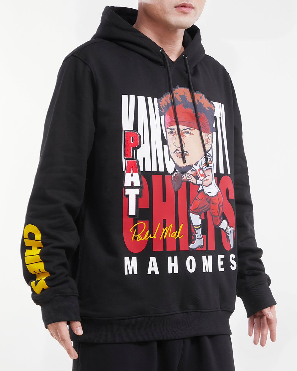 NFL KANSAS CITY CHIEFS PATRICK MAHOMES #15 REMIX AVATAR MEN'S PO HOODIE (BLACK)