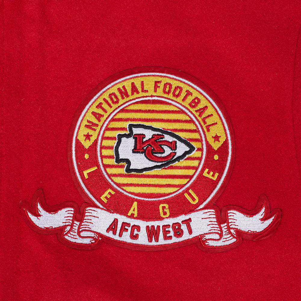 NFL KANSAS CITY CHIEFS TEAM BADGE BLOUSON COLLÉGIAL EN LAINE À BORDS CÔTELÉS POUR HOMME (ROUGE/BLANC)